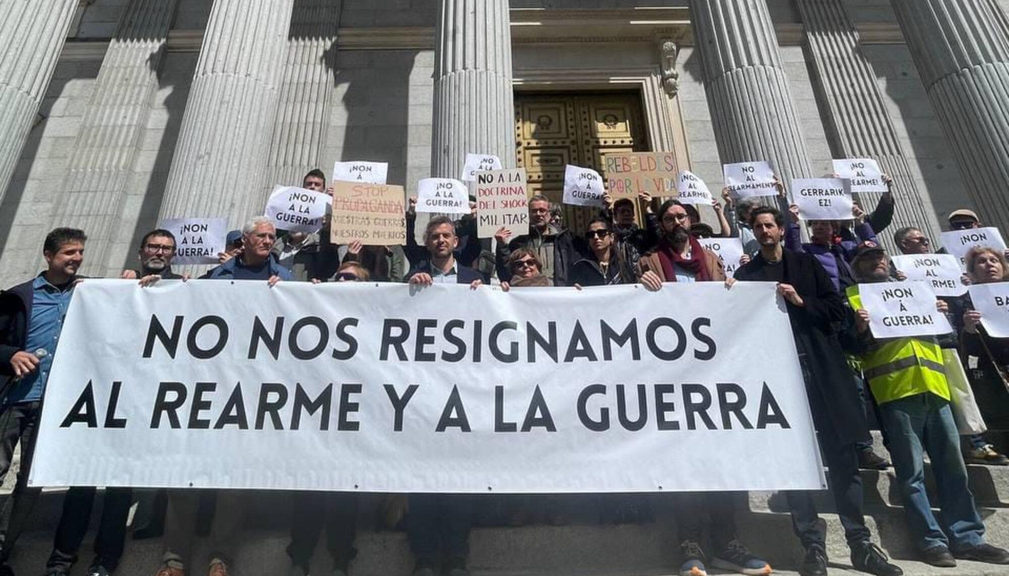 Acto contra el rearme y la guerra en el Congreso